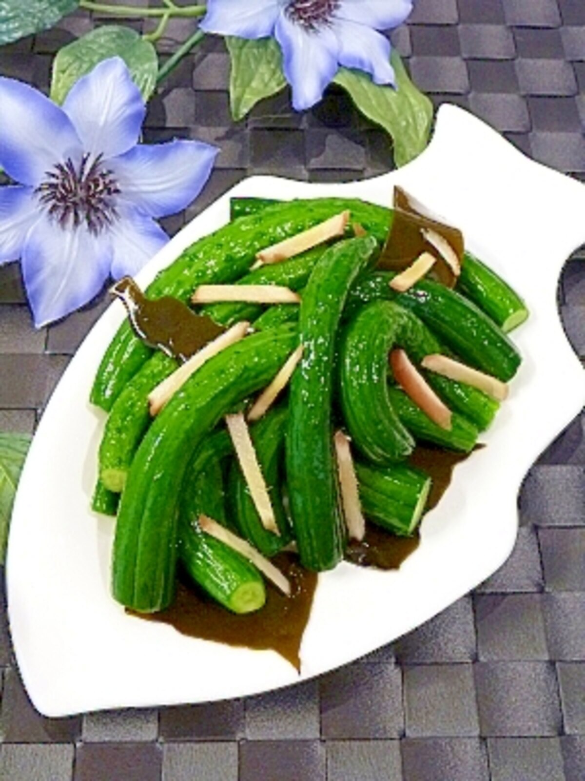 もぎりきゅうりの 昆布生姜漬け レシピ 作り方 By まめもにお 楽天レシピ もぎりきゅうりの 昆布生姜漬け レシピ 作り方 By まめもにお 楽天レシピ